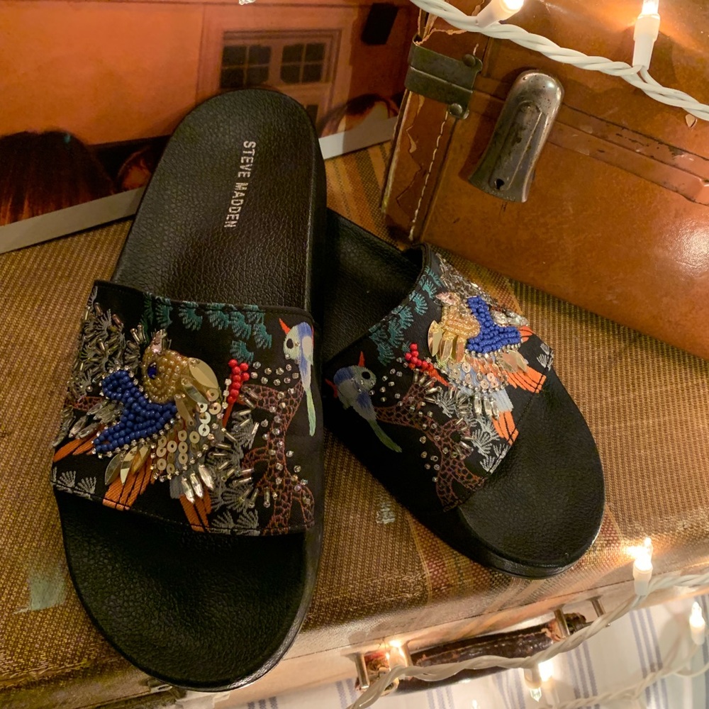 Steve Madden Embroidered Black Slides Size 8